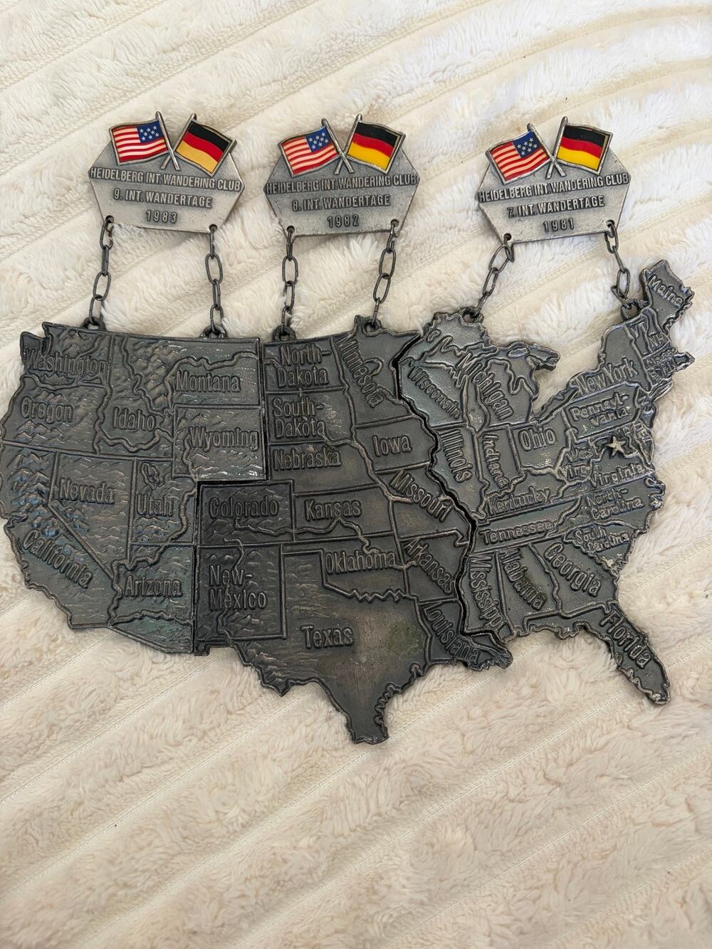 Vtg Heidelberg Intl Wandering Club  3-Pc  Volksmarch Medal Set w/ US Puzzle Map